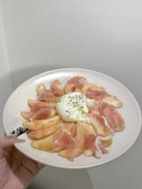 GwDixizWoAAvUei[1]