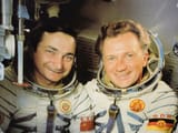 Sigmund_Jaehn_and_his_Soviet_fellow_crew_member_Valery_Bykovski_article
