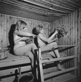 young_finnish_women_in_sauna_mid_20th_century