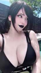 @pinkchyuwu @queen.nephie @itslesliebabyy goth pool_thumb.jpg