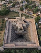 the-architecture-of-ancient-indian-stepwells-v0-vge95jhsc4vd1