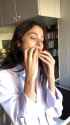 spanish mango eating qt_thumb.jpg