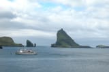 Tindholmur_and_Gasholmur%2C_Faroe_Islands