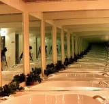 mirror facing mirror