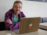 hipster-brooklyn-europe-mac-laptop-computer