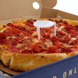 Cajadepizza_Mesita_Tripode