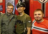 permadi-atribut-nazi-2
