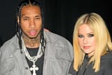 Avril-Lavigne-tyga-kiss-01-030623-6d2b7ab1e66846d5a1265f0416d98eb4