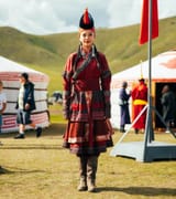 traditional-Mongolian-deel