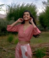 ayesha-kanga-v0-jo89mt9h71bb1