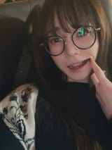 Fl8uiHzakAItf0M[1]