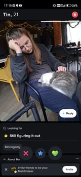 Screenshot_20250805_171515_com_tinder_MainActivity