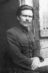 1921._Нестор_Махно_в_лагере_для_перемещенных_лиц_в_Румынии