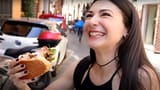 Giulia Crossbow e il kebab di Miao Miao