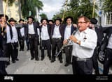 miami-beach-floridajewish-museum-of-florida-completionnew-sefer-torahorthodox-jewstudent-students-chabad-lubavitchhasidicreligiontraditionjuda-W5MR88
