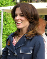 Screenshot 2025-08-08 at 17-16-18 Parker Posey @ Fox Upfronts 2007 03 (cropped) - Parker Posey - Wikipedia