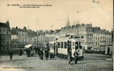 Chapeau_135_-_NANTES_-_Le_Tram_électrique_à_la_sortie_du_Pont_de_la_Bourse