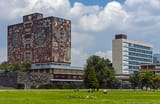 Biblioteca_and_Torre_des_Humanidades_I_from_Las_Islas,_Ciudad_Universitaria,_Mexico_City