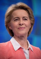 Ursula-von-der-Leyen_FoD_Portraet-1-723x1024