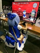 kop_w_tylna_podporke_do_przodu_cirno_wypierdala_sie_na_swoj_glupi_leb_i_rozbija_se_czaszke