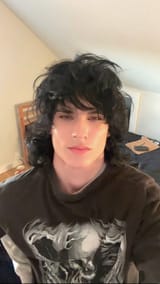 snaptik_7511798806413856031_1