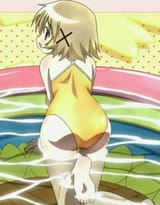 Bondu dans sa piscine (Desjoyaux)