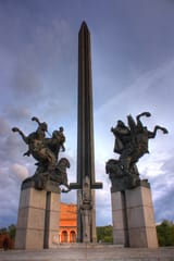 Bulgarian_Asen_dynasty_monument_Veliko_Tarnovo_Klearchos
