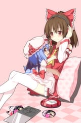 k-on_na_słuchawach_k-unia_na_kolanach