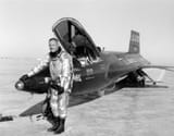 1920px-Pilot_Neil_Armstrong_and_X-15_-1_-_GPN-2000-000121[1]