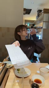 Kana Momonogi 桃乃木か presents you the bill