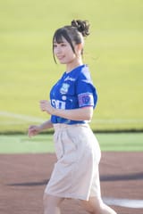 GZx52hfbgAAWJKR (2)