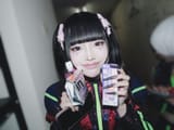 GuKeU_makAA-ih0