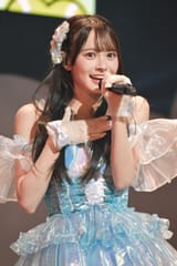 momoka ito relaxed