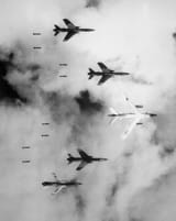 Bombing_in_Vietnam_14_June_1966