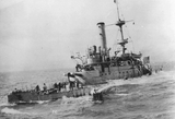 USS_Monadnock_BM-3_crossing_the_Pacific