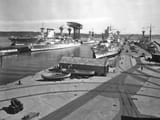 USS_Lexington_CV2_and_various_Standard-type_battleships_in_Puget_Sound_1937