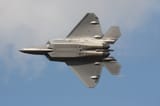 F22_Raptor_underside_(4811699982)