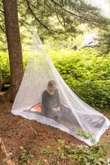 9775_Hikers-Mosquito-Net_ItemInUse-2