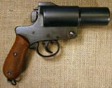 type_10_flare_gun_1