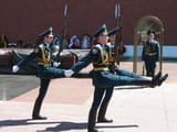 Changing_the_guards_kremlin