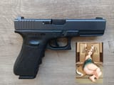 Pistol + waifur