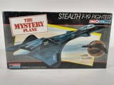 Stealth-Fighter-Monogram_00a
