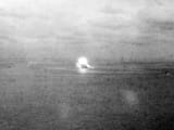 Japanese_battleship_Yamato_explodes_on_7_April_1945_(NH_62579)