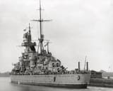 USS_Prinz-Eugen_IX300_Gatun_Locks_Panama_Canal
