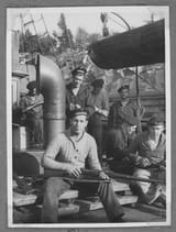 sailors_on_the_Finnish_coastal_defense_ship_Väinämöinen_clean_their_Swedish_Mauser_M96_rifles