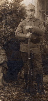 AustrianGuardingRussianPOW