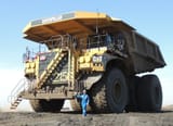 Caterpillar-797F-worlds-biggest-dump-trucks
