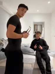 000vtj8_thumb.jpg