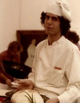 honhonbonjouritismeanthonybourdaineauheretoserveyouhonhon