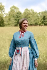 Historical+Kirsten+Costume+Jessica+Quirk